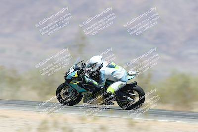 media/Apr-20-2025-CVMA (Sun) [[39090e8767]]/Race 9-Formula LW Twins Shootout/